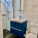 3 Bedrooms, 5 Beds, Beautiful Garden * Sint Maartensvlotbrug