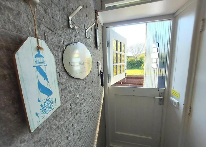 3 Bedrooms, 5 Beds, Beautiful Garden