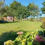 3 Bedrooms, 5 Beds, Beautiful Garden Vakantiehuis *