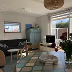 3 Bedrooms, 5 Beds, Beautiful Garden Ferienhaus *