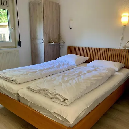 3 Bedrooms, 5 Beds, Beautiful Garden * Sint Maartensvlotbrug